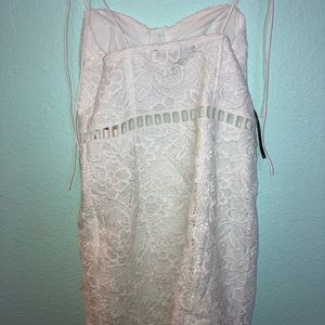 White lace bodycon dress